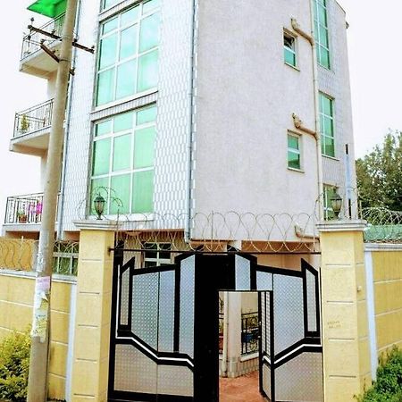 Keba Guest House Addis Ababa Dış mekan fotoğraf