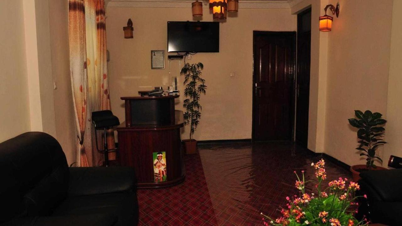 Keba Guest House Addis Ababa Dış mekan fotoğraf