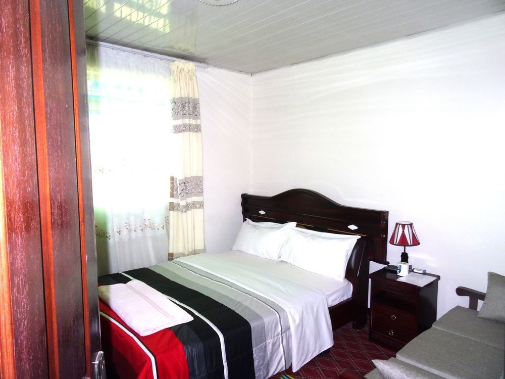 Keba Guest House Addis Ababa Dış mekan fotoğraf
